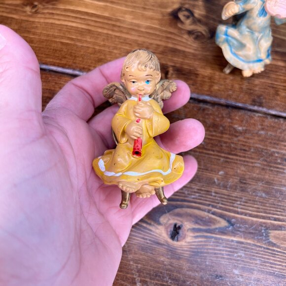 Vintage Angel Musician Figurines Sitting on Chairs Set Of 3 Made in Italy - Picture 2 of 13
